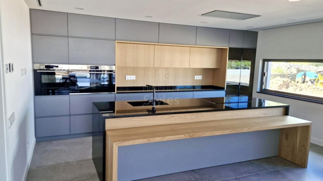 Super modern high-specification villa in São Brás de Alportel