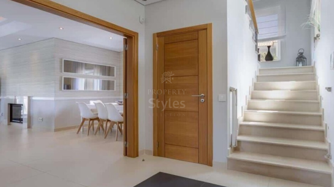 Well constructed villa situated in a luxury development only 5 minutes from Almancil