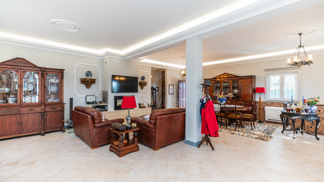 Fully Refurbished Traditional Villa in Loulé