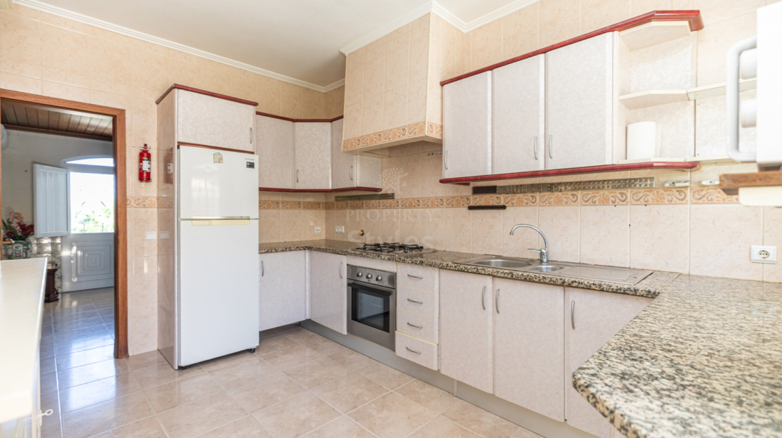 Beautiful Family Villa with Pool and Tranquil Surroundings