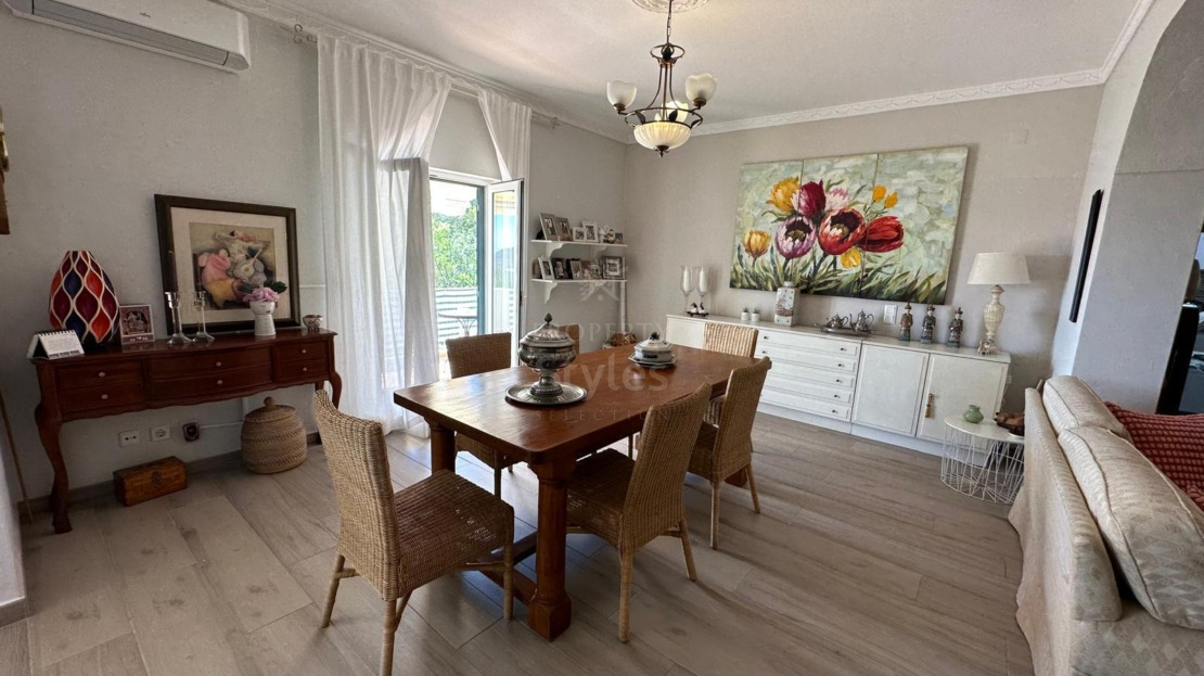 Traditional Rural Villa with Sea Views Close to Loulé